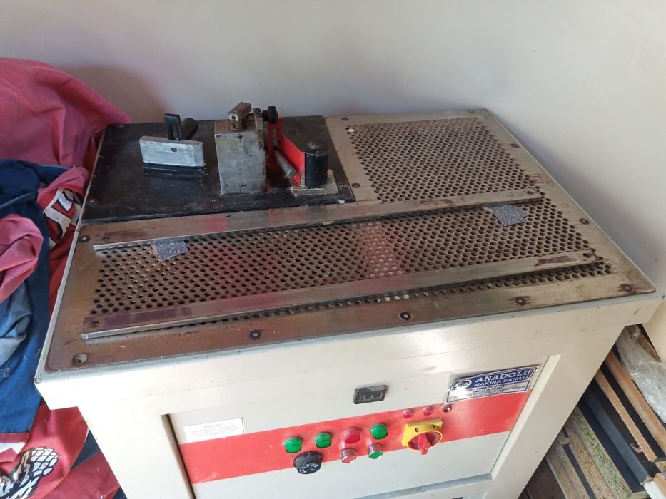 Кромко облицювальний верстат Б/У ANADOLU MAKINA Sanayi