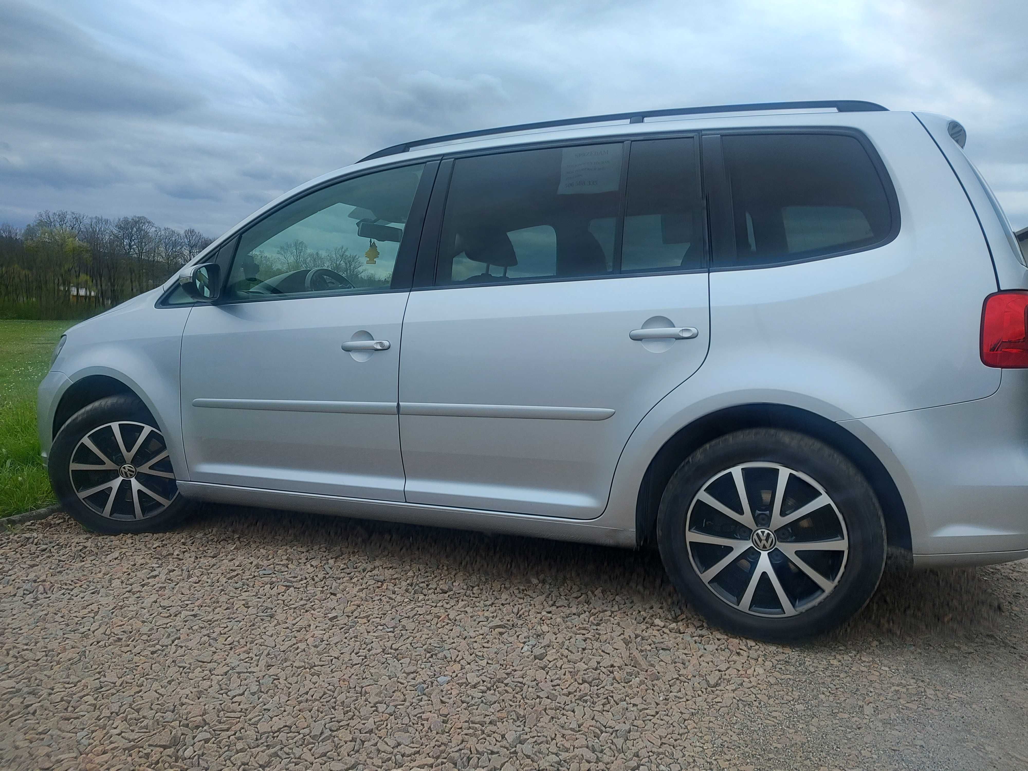 Sprzedam VW Touran 2.0 TDI z 2011 r.