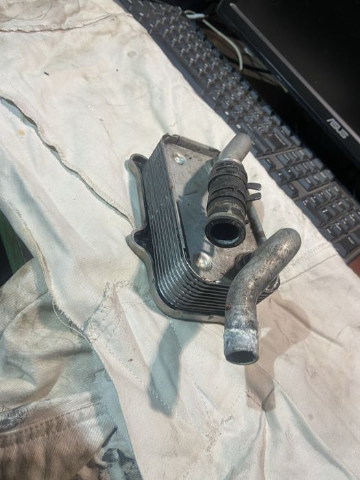 Масляний радіатор від Мерседес W211