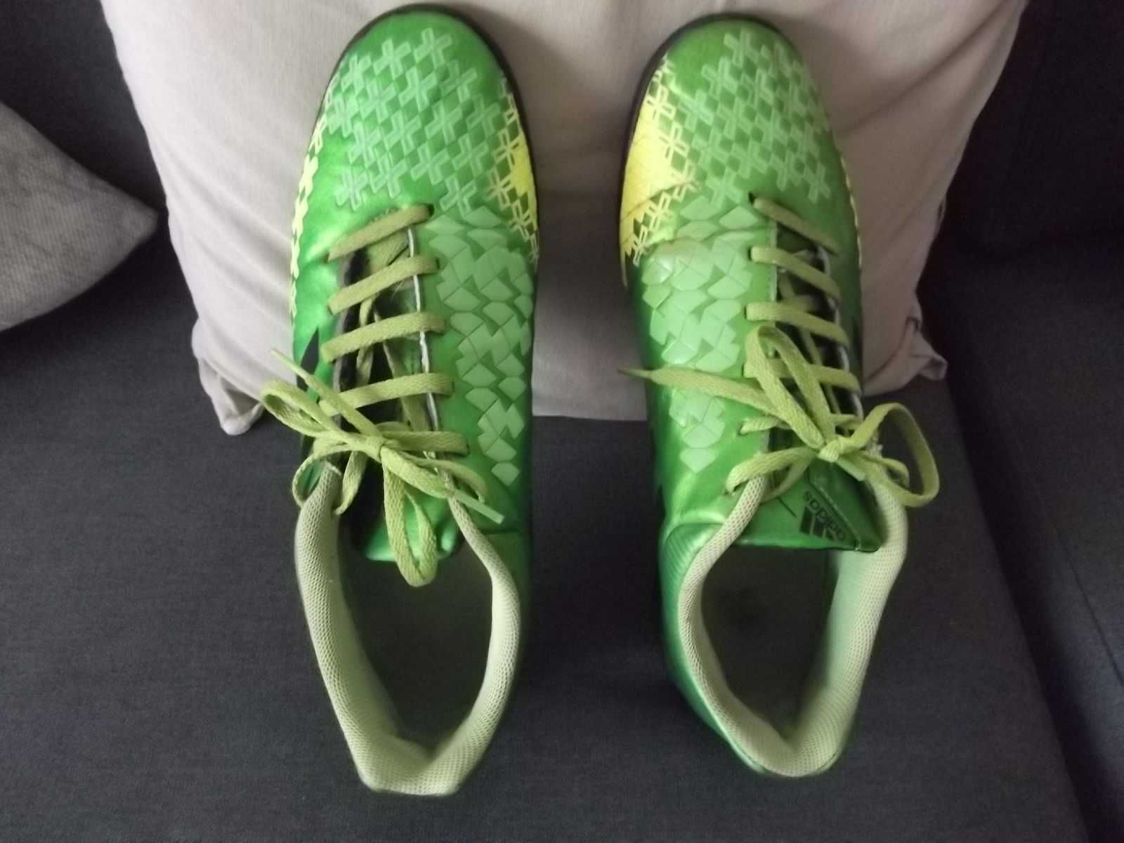 Sapatos Adidas desportivos 45 como novos excelentes pouco uso