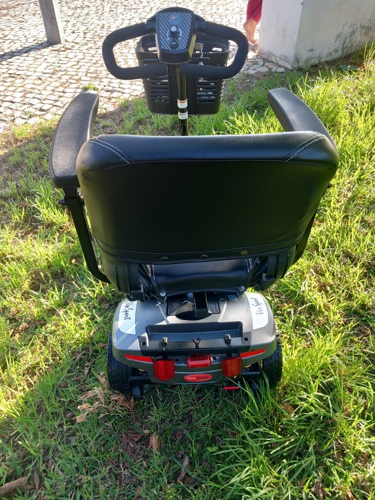 Scooter mobilidade reduzida