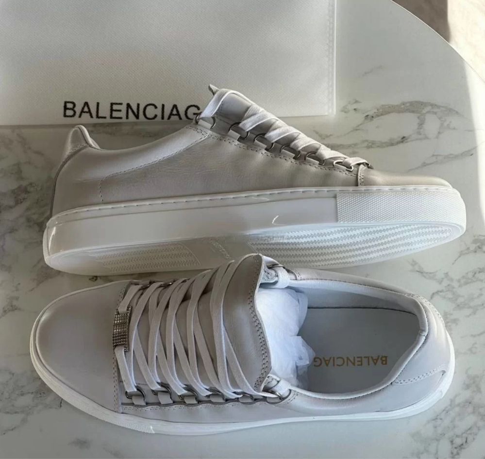 Balenciaga arena | баленсиага арены