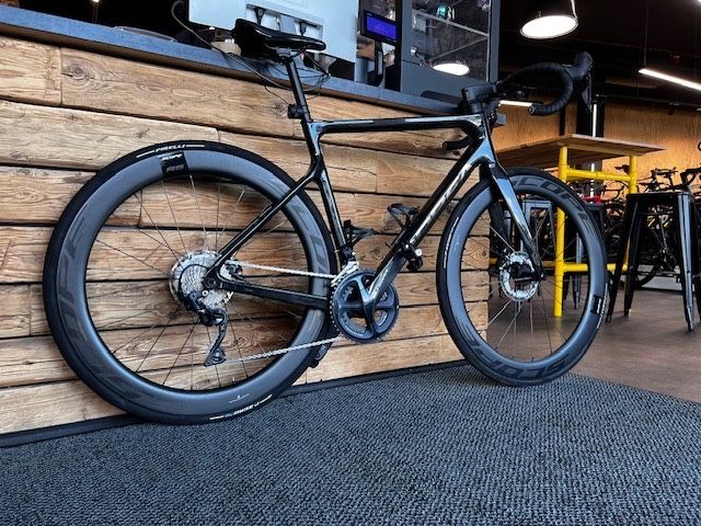 Rower szosowy Orbea Orca M20 (2022) 53 / Ultegra