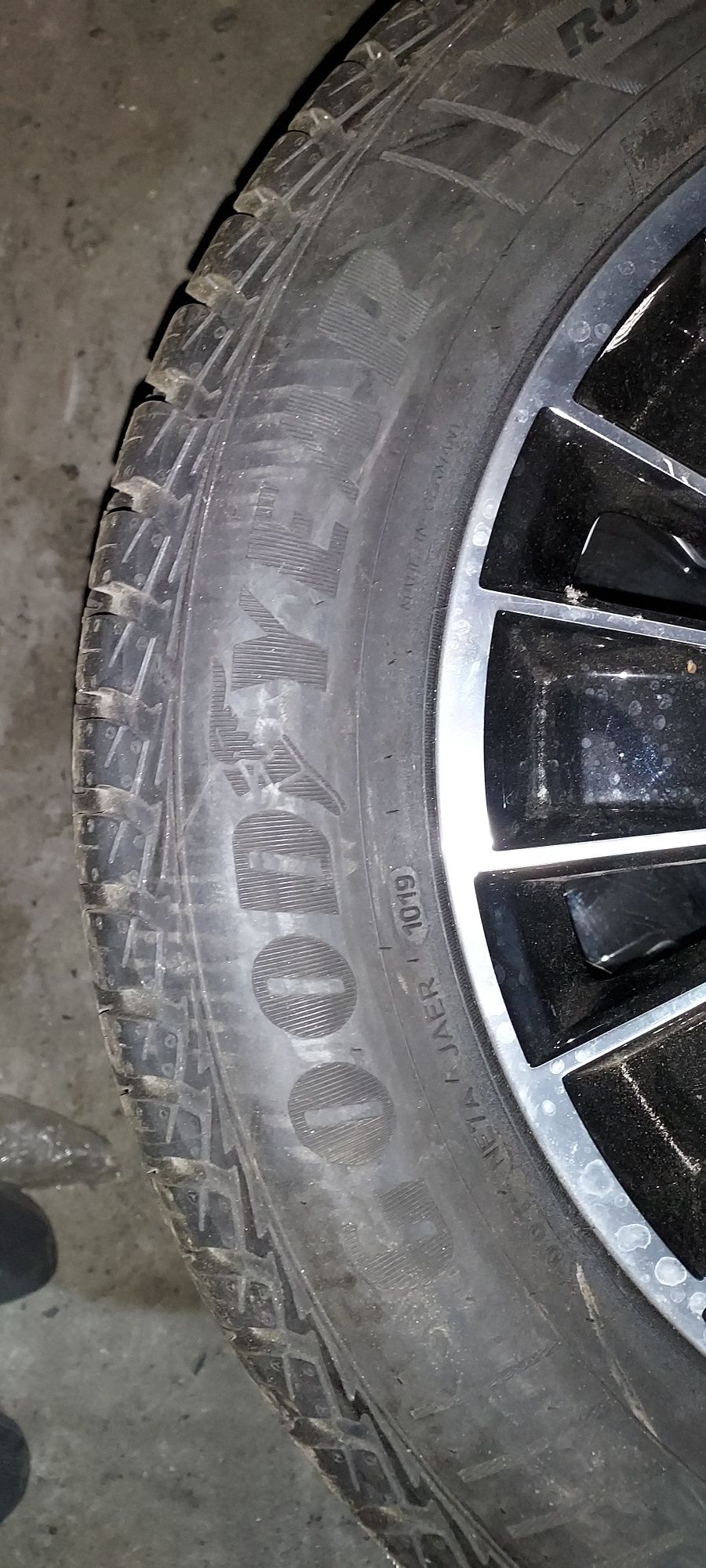 Nowa opona Goodyear wielosezon 235/55R17 2019r.