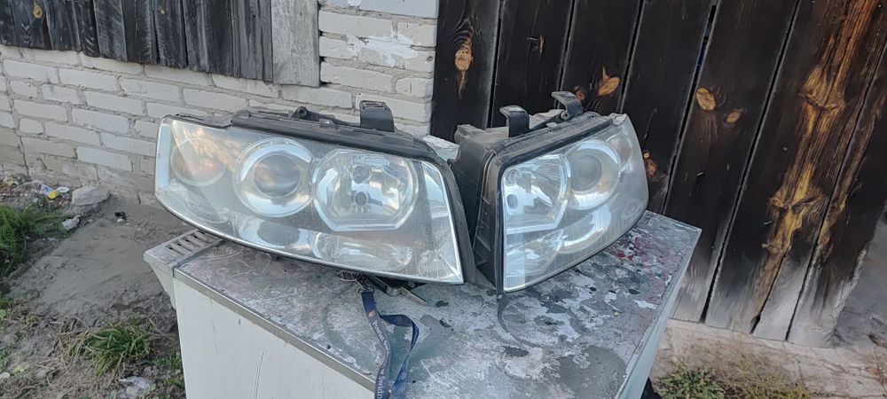Audi a4 b6 lampy przód kompletne