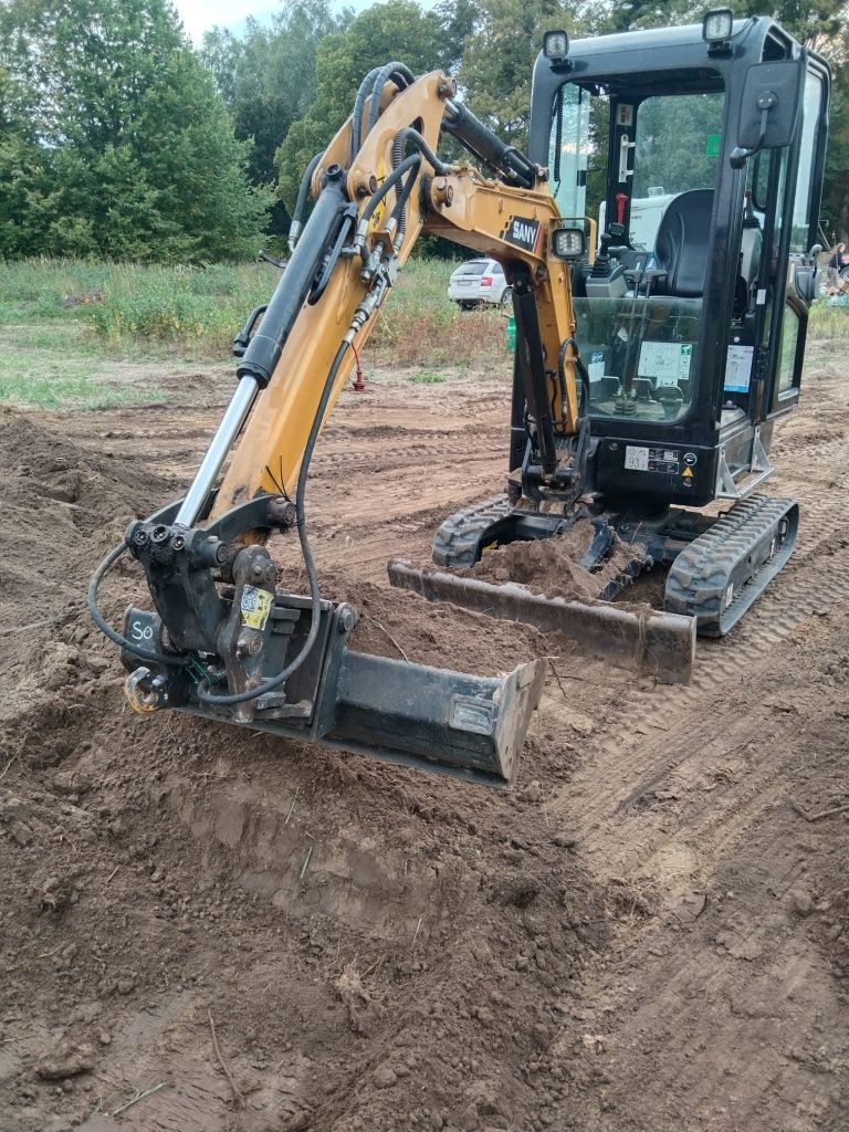 Usługi minikoparką, niwelacja prace ziemne