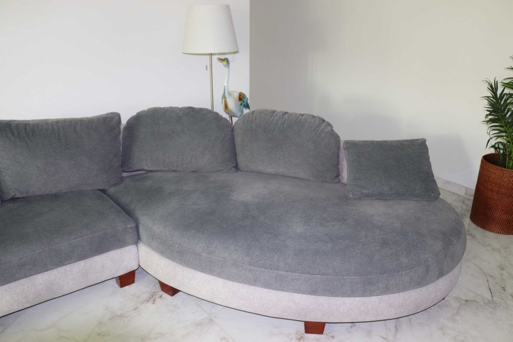 Sofá Cinza com Chaise Longue - Tecido Anti-Arranhadelas Renovado