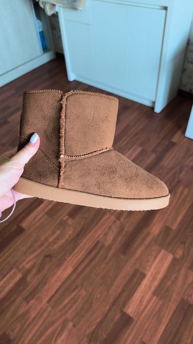 Bota pantufa estilo ugg