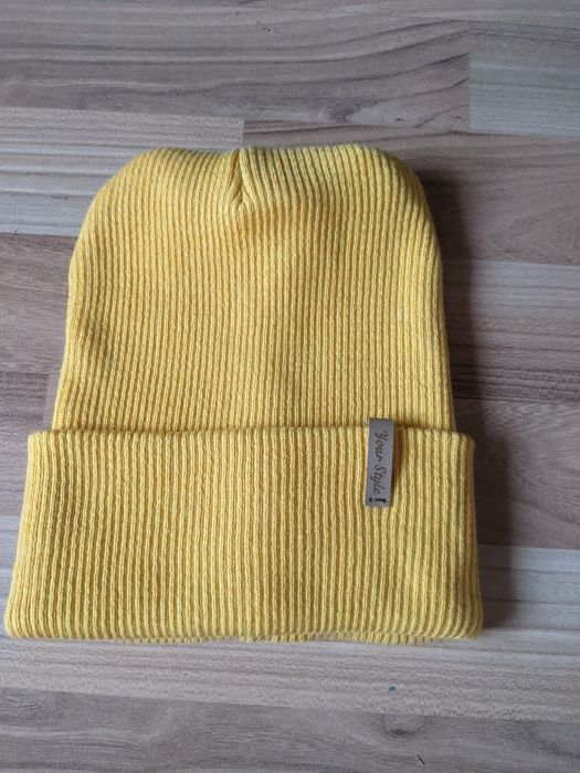 Шапка женская очень весна