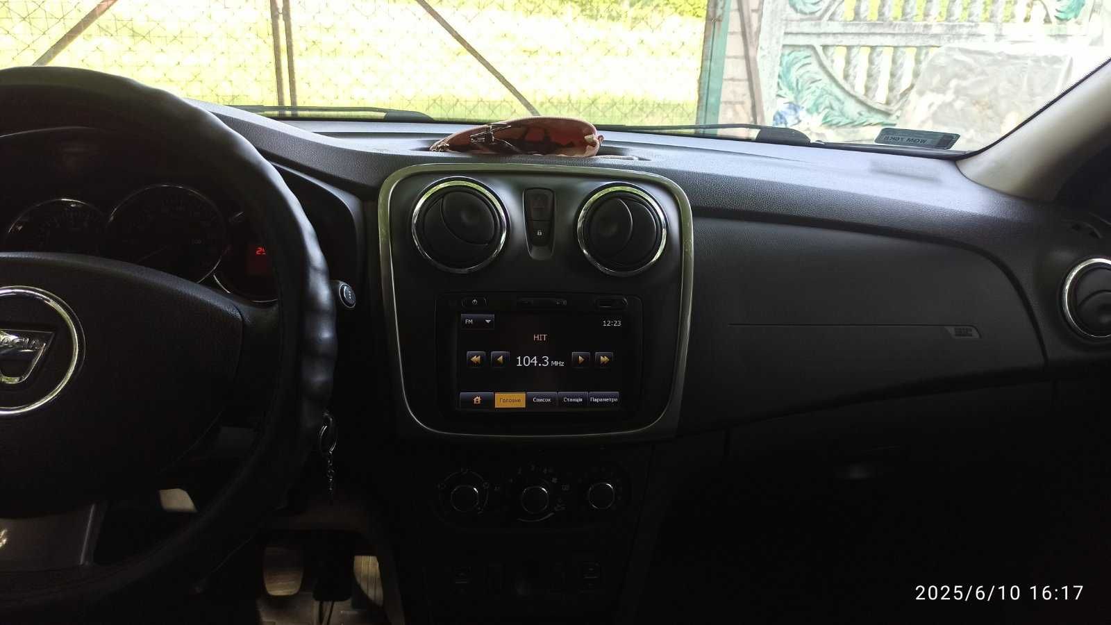 Dacha Sandero 2013