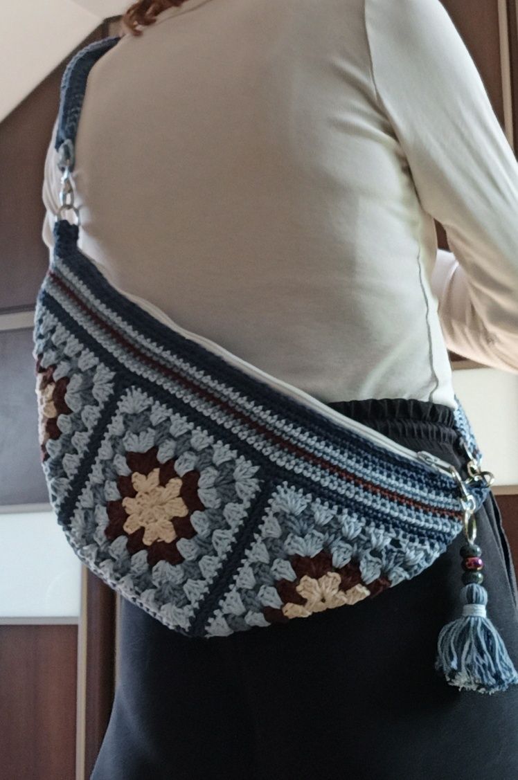 Torebka cross body