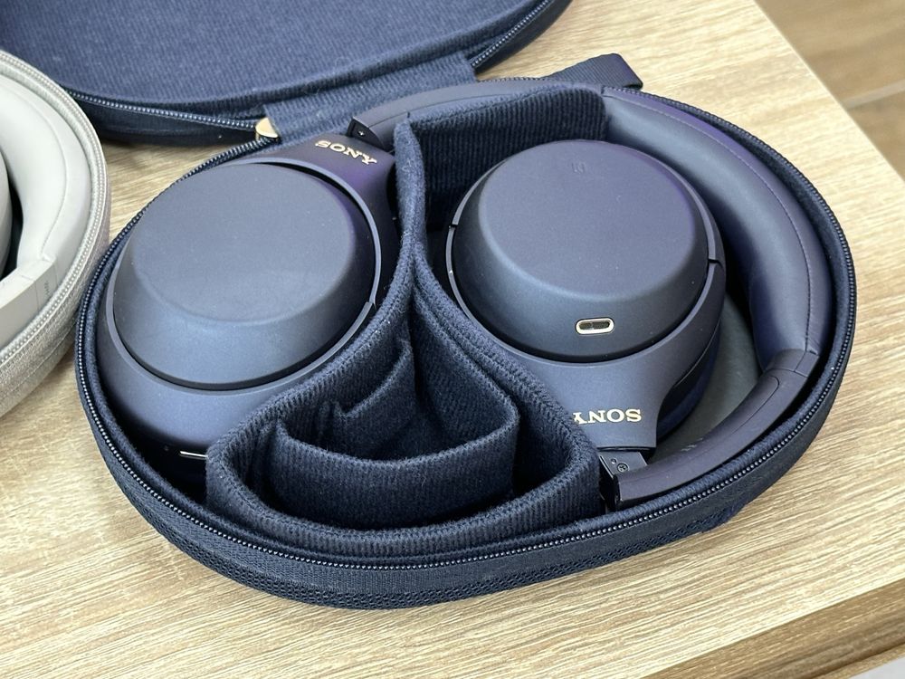 Бездротові навушники Sony WH-1000XM4