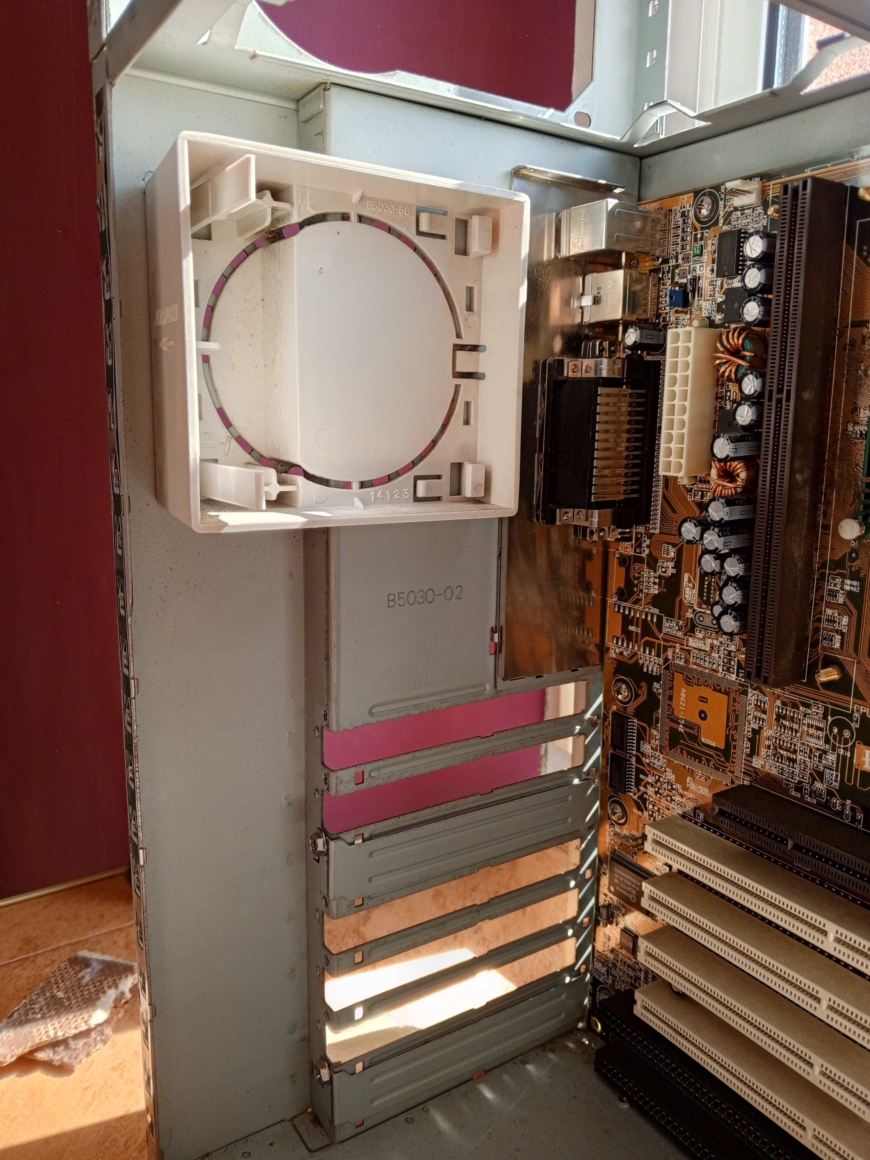 Płyta główna Intel /Asus FW82371EB (L901TA08)SL37M-98'- Retro