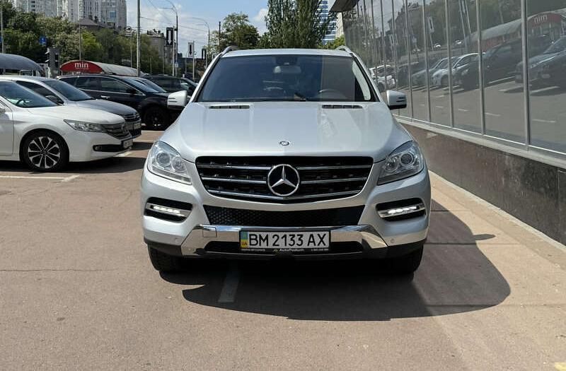 Mercedes-benz M-Class 2012 року