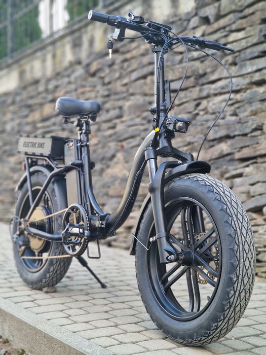 Скутер 2500W электроскутер на больших колесах очень мощный