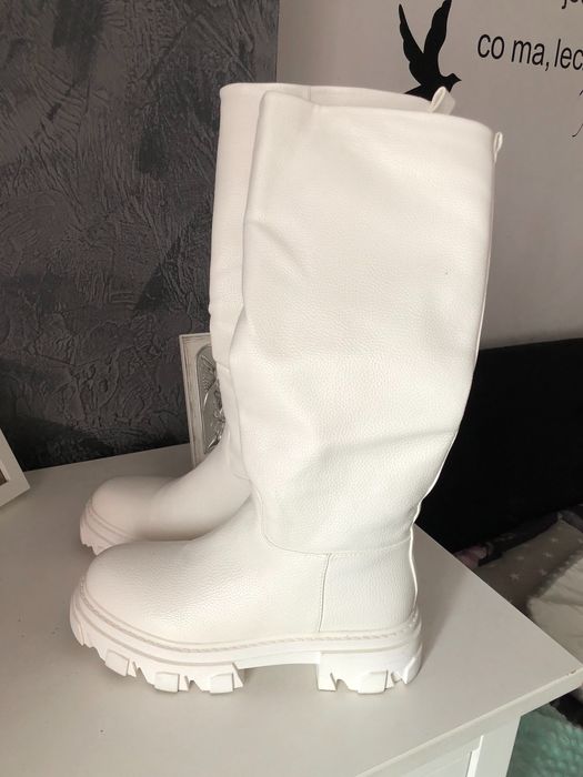 Kozaki trapery białe r.38