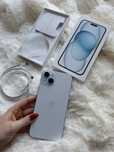 Niebieski błękitny telefon Iphone 15 Plus bateria 94% Apple
