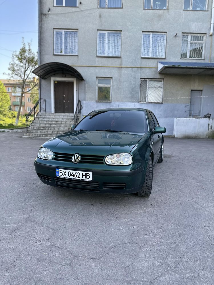 Volkswagen Golf 4 2000р 1.6 бензин