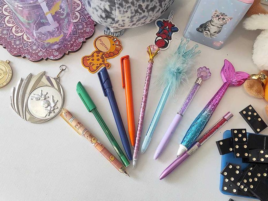 Коробка различных игрушек. Б\у.