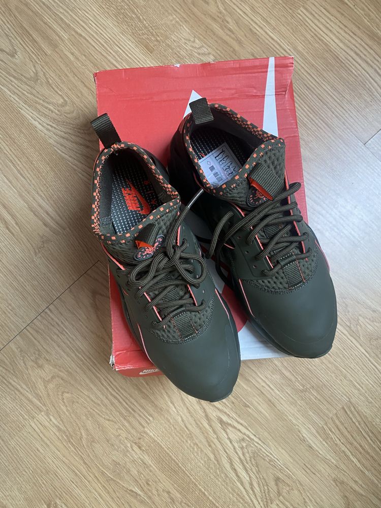 nike air huarache run ultra se cargo khaki 2017 us8.5 nowe