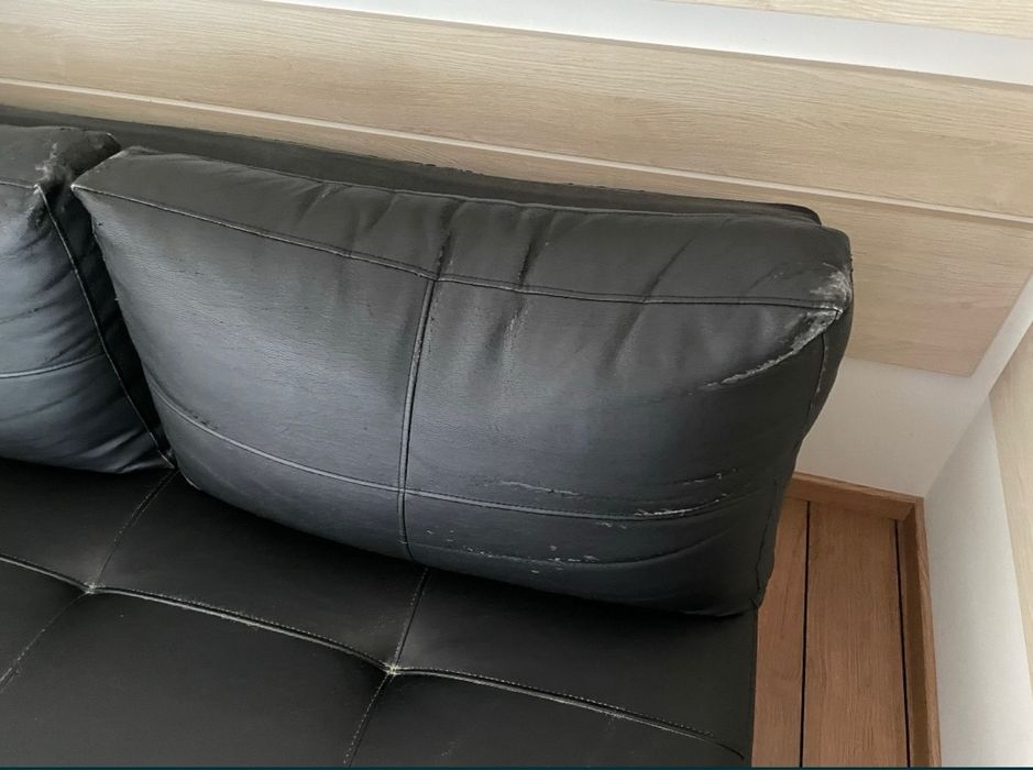 Komplet kanapy i dwóch skórzanych foteli