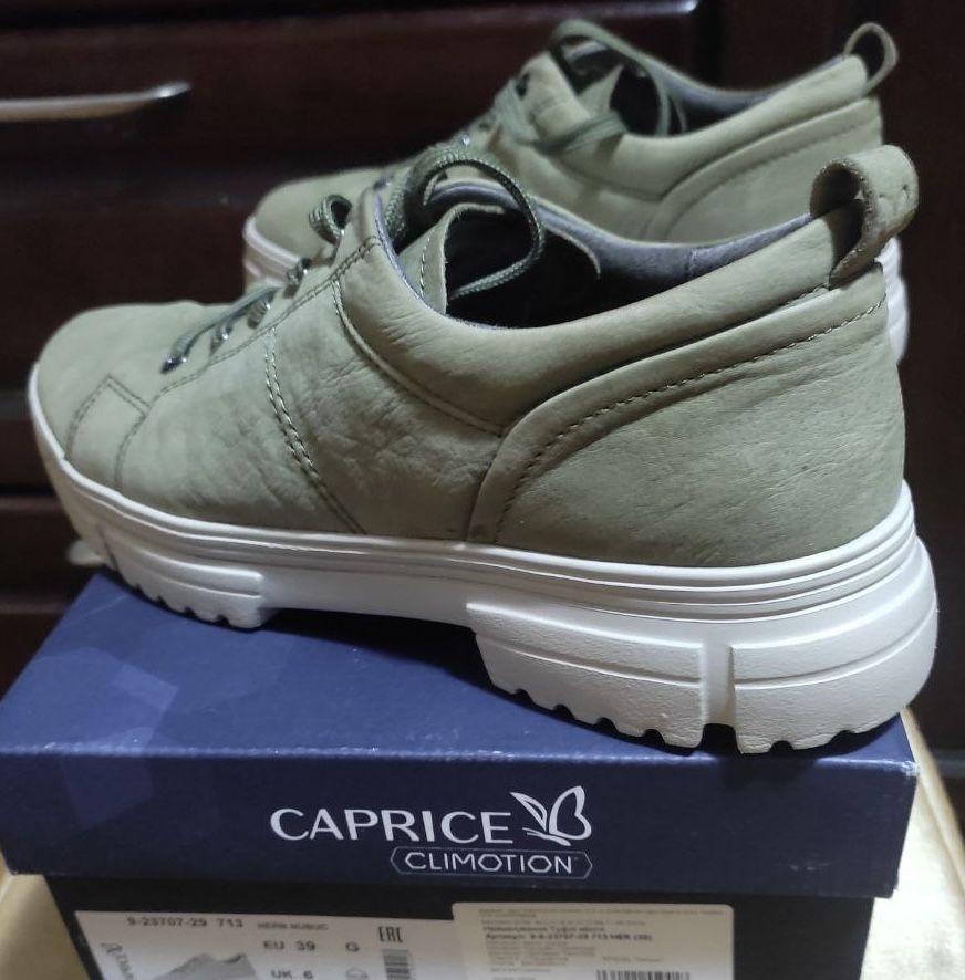 Шкіряні туфлі/ботинки Caprice, 39 р.