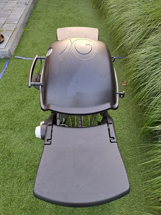 Grill gazowy weber q3200