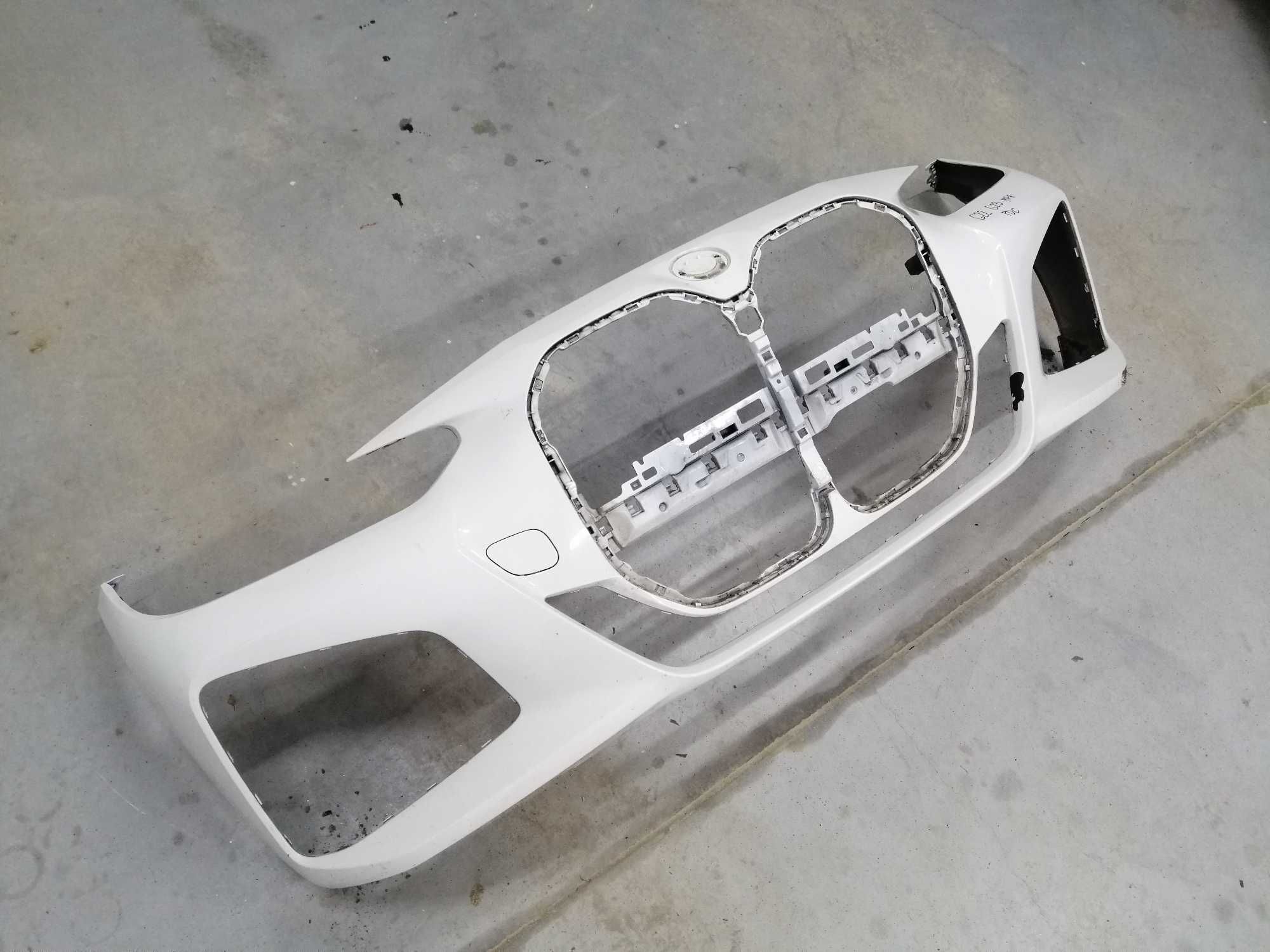 Zderzak przedni BMW 4 G22 G23 M-Pakiet PDC