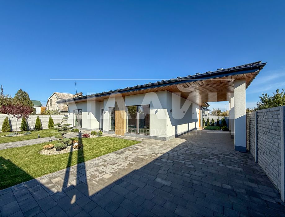 Новий казковий будиночок в гарному районі