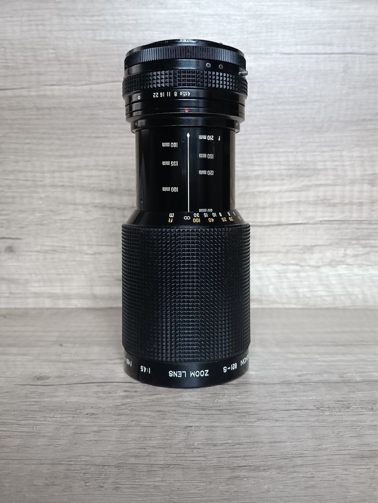 Komura zoom lens 80-210mm f4.5 for Canon Fd/FL