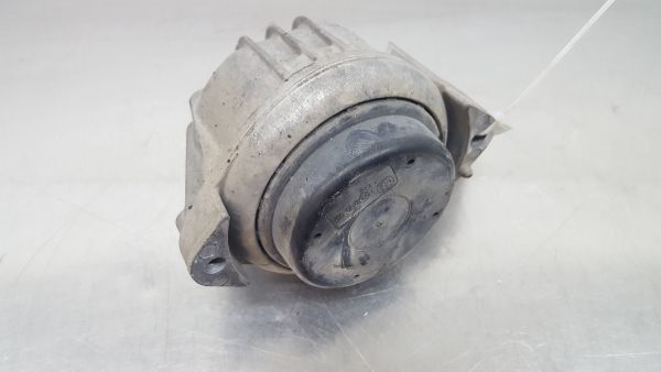 Apoio do motor BMW 1 (E87)
