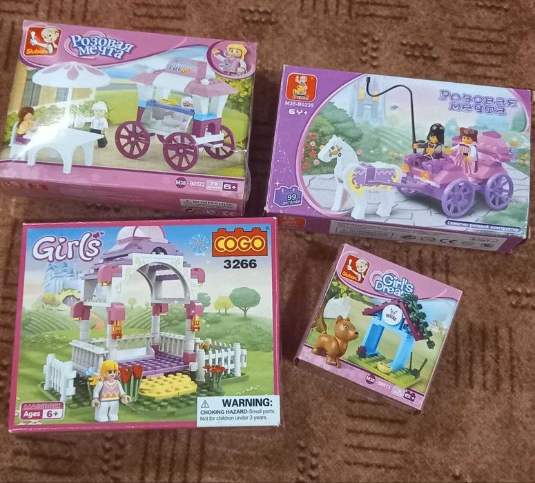 Колекція лего і пазлів