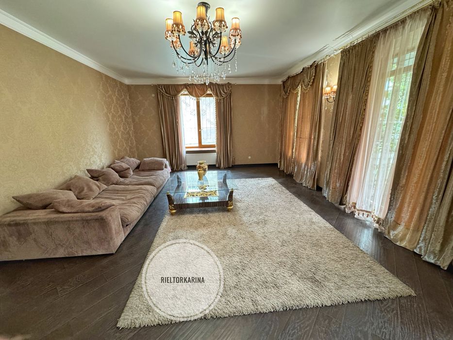 Аренда шикарного дома/Центр города 5 комнат