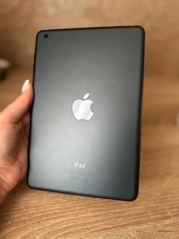 Как новый Ipad mini 16gb Neverlock