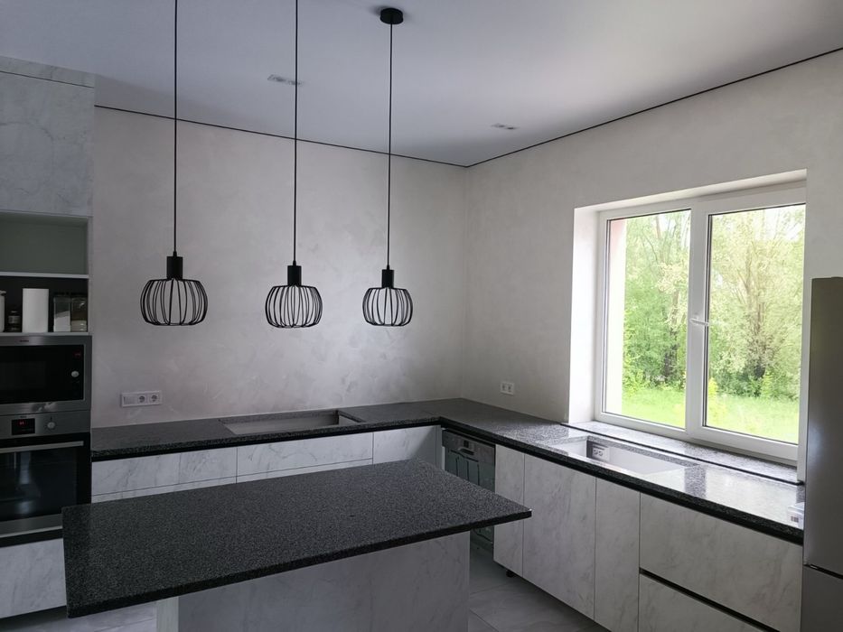 Вироби з граніту: підвіконня, сходи, стільниці, каміни на замовлення