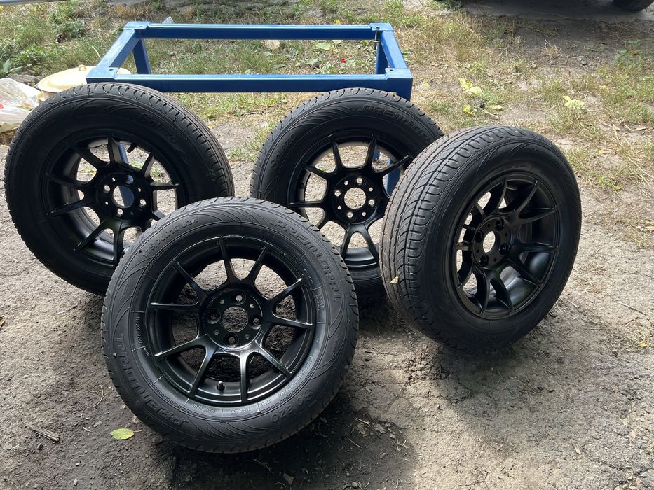 Продам колеса р13 резина состояние новой
