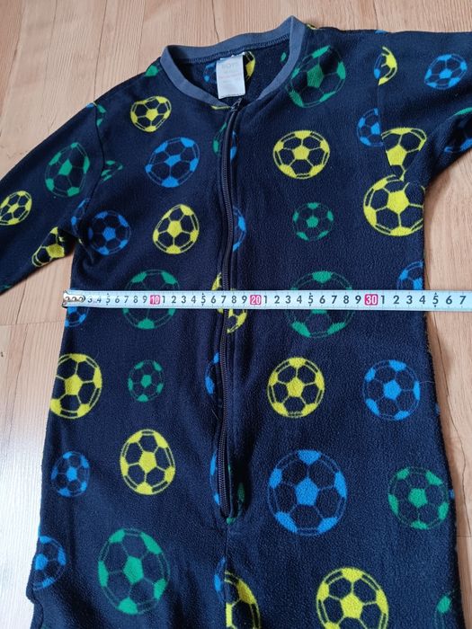 Kombinezon, piżama, piłka, rozm. 140, 10-11 lat