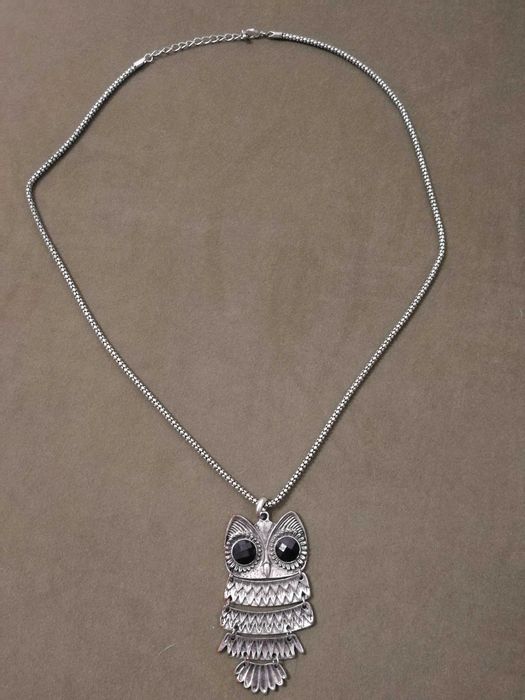Naszyjnik sowa kolor srebrny