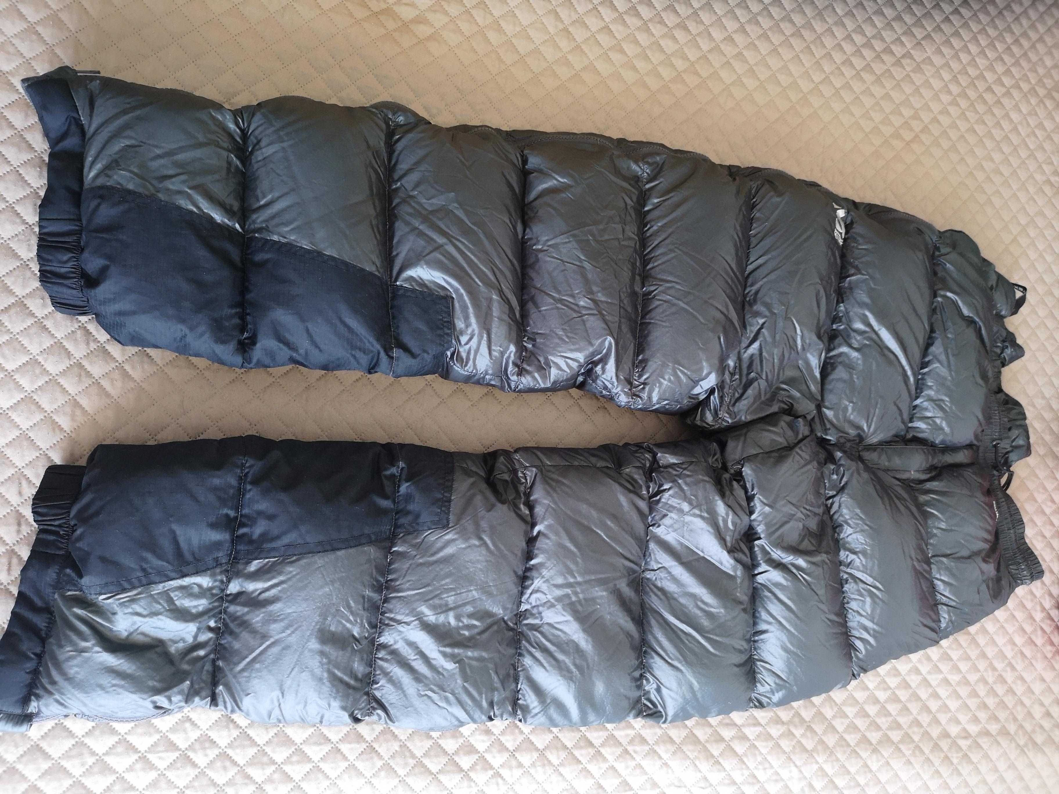 Alpinismo: saco cama, calças e patucos de penas, luvas primaloft