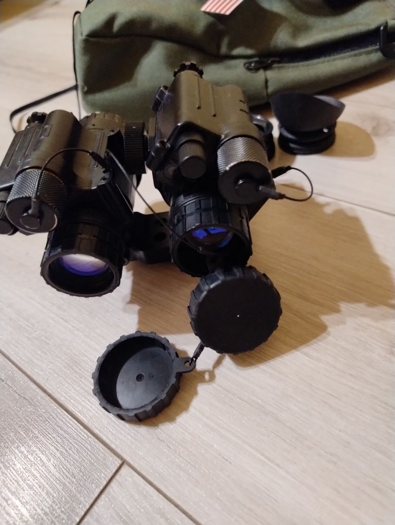 Бінокуляр pvs-14 білий спарка