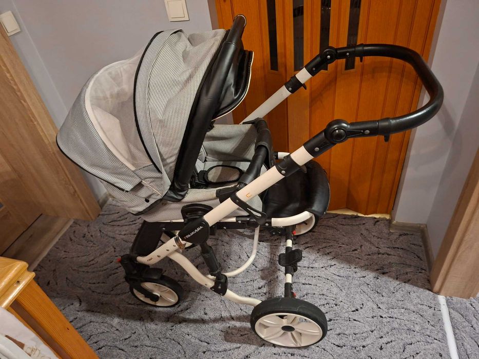 Sprzedam wózek dzieciecy