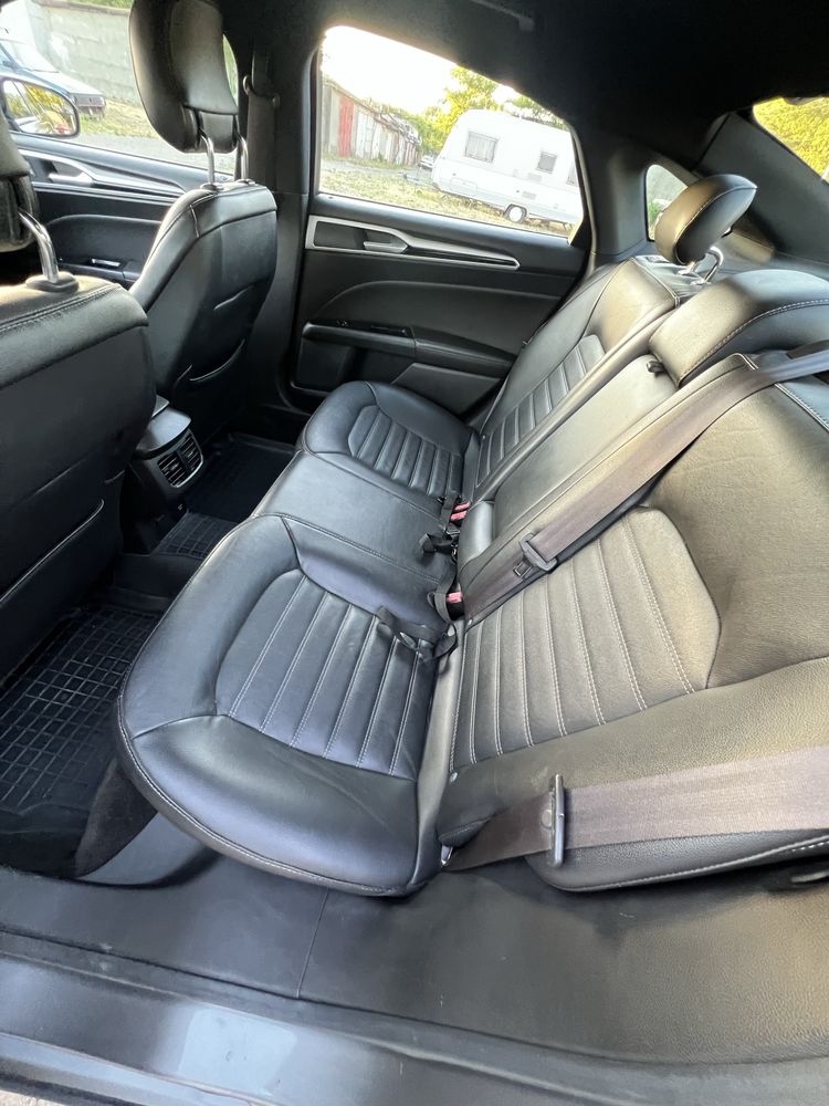 Ford Fusion Plug-in phev