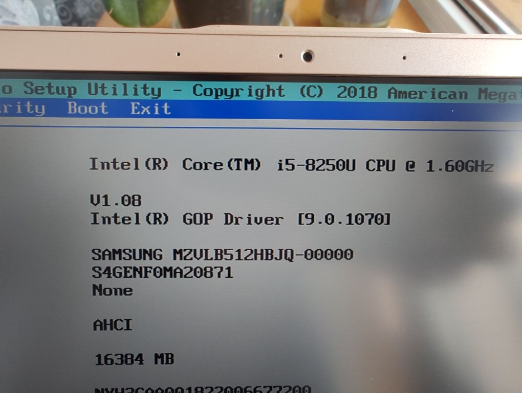 Ноутбук Acer Swift 3 SF315-52 i5-8250U/16/512