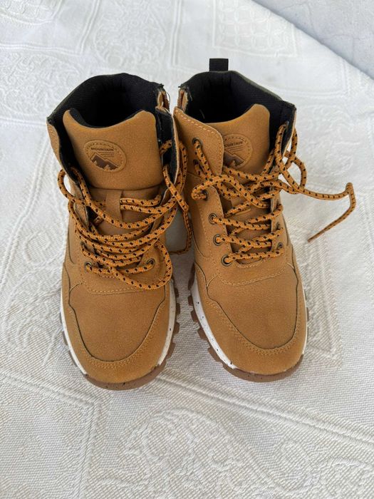 Botas de inverno para menino