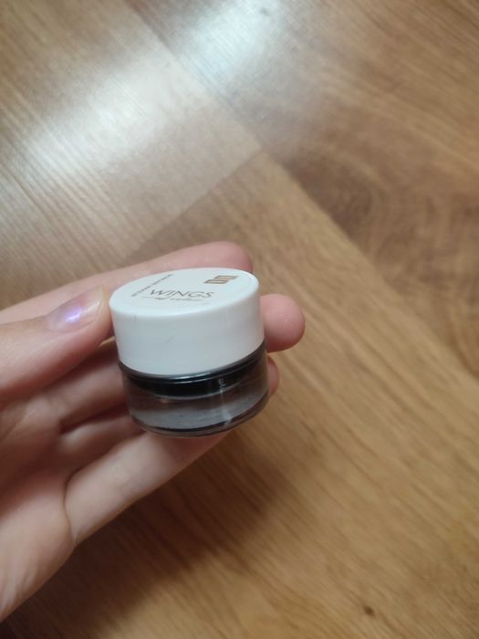 Aa wings eyeliner w słoiczku wodoodporny