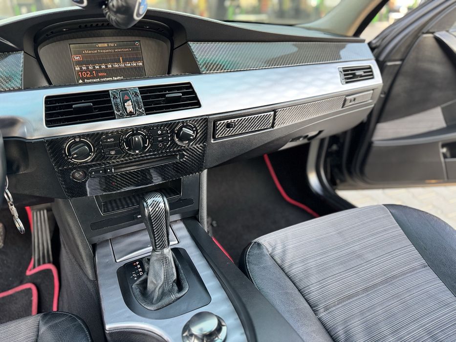 BMW-E60 ,520i , Автомат ,2004 год !