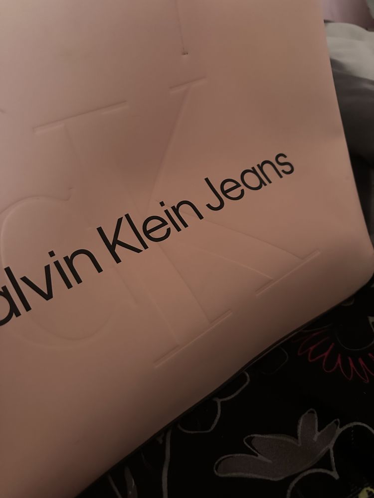 Rozowa torebka shopper Calvin Klein