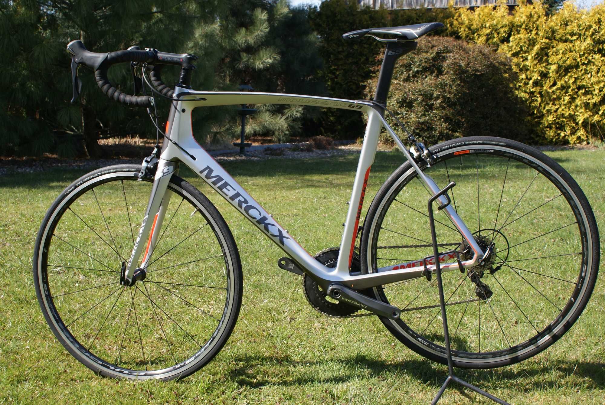 Eddy Merckx MOURENX 69 Carbon Ultegra