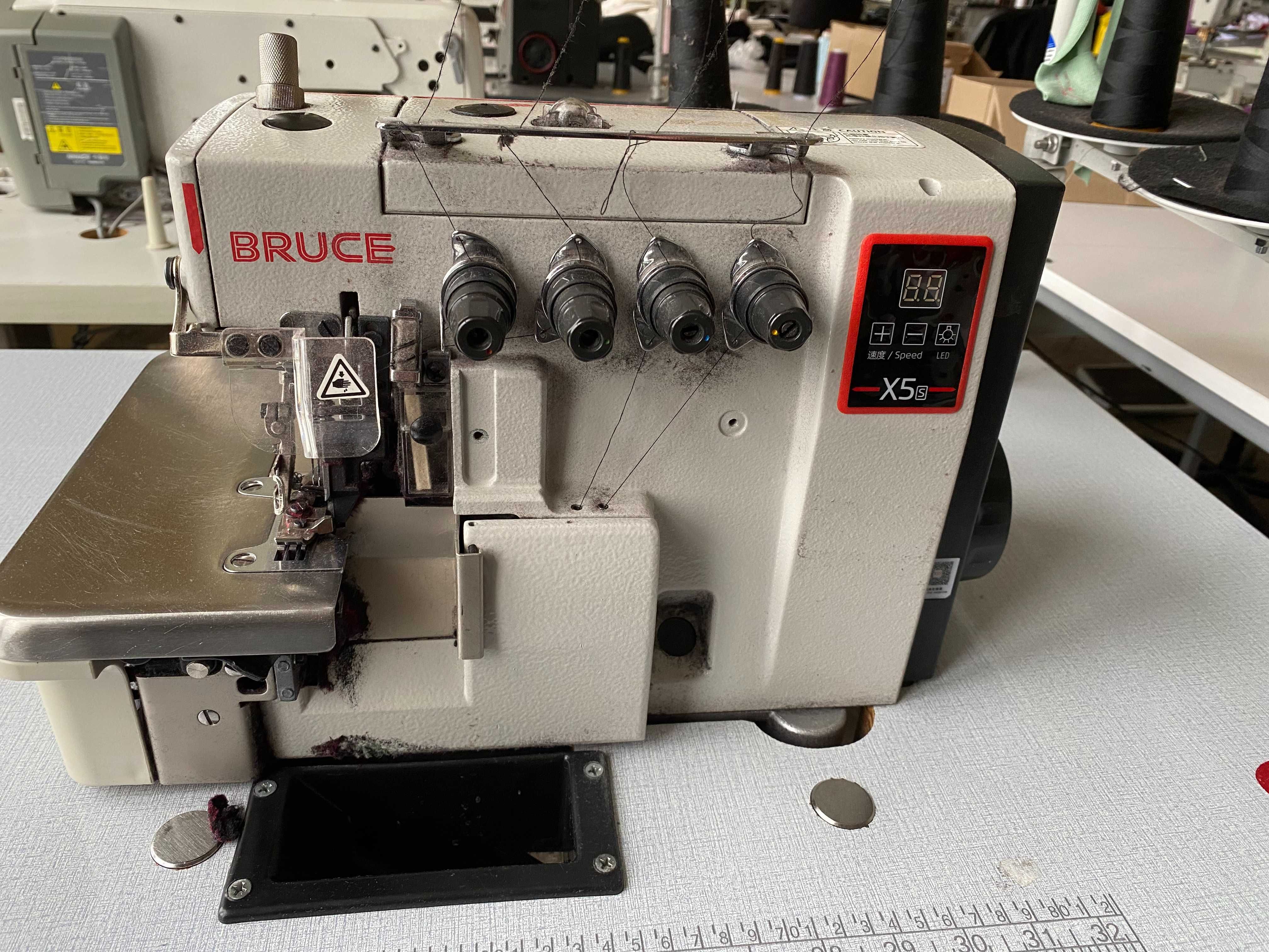 Промисловий оверлок Bruce X5S