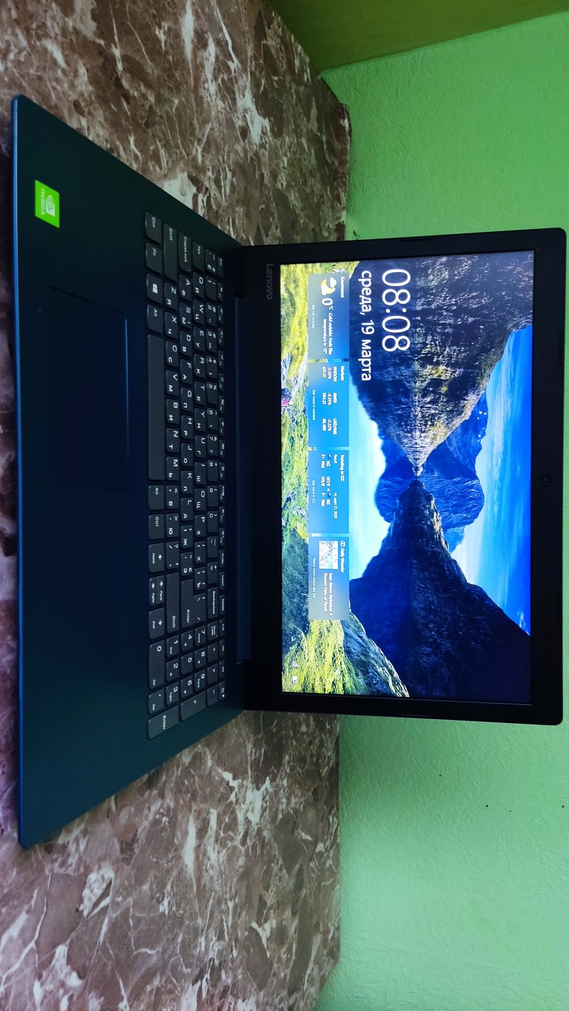 Lenovo 330-15IKB – чудовий ноутбук з відеокартою NVIDIA MX150!